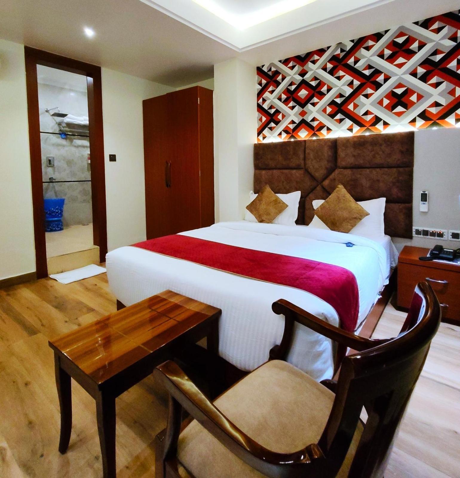 Hotel The Park View Prayagraj Extérieur photo